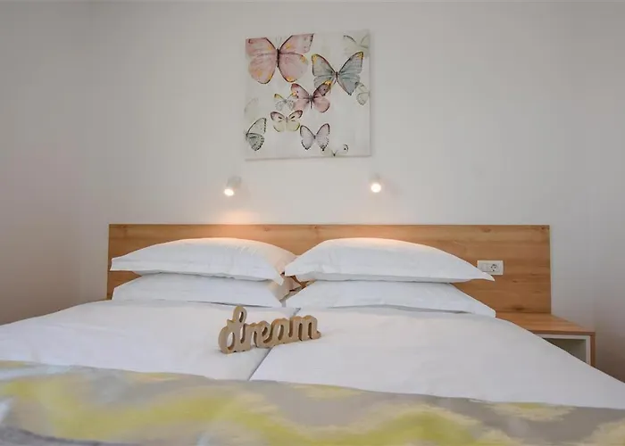 Irena Вилла Kosljun